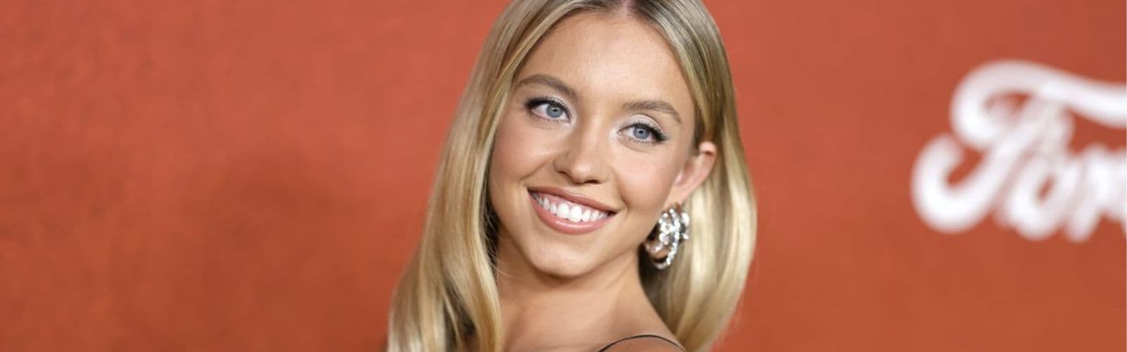 {{mpg_meta_title_celeb}}