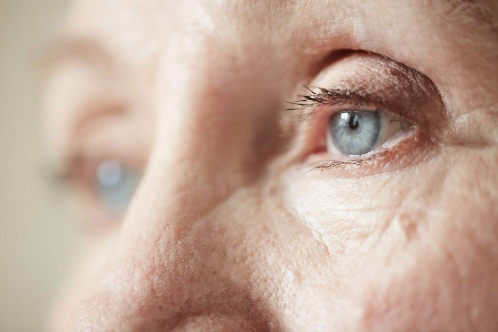 sad-eyes-of-elderly-woman