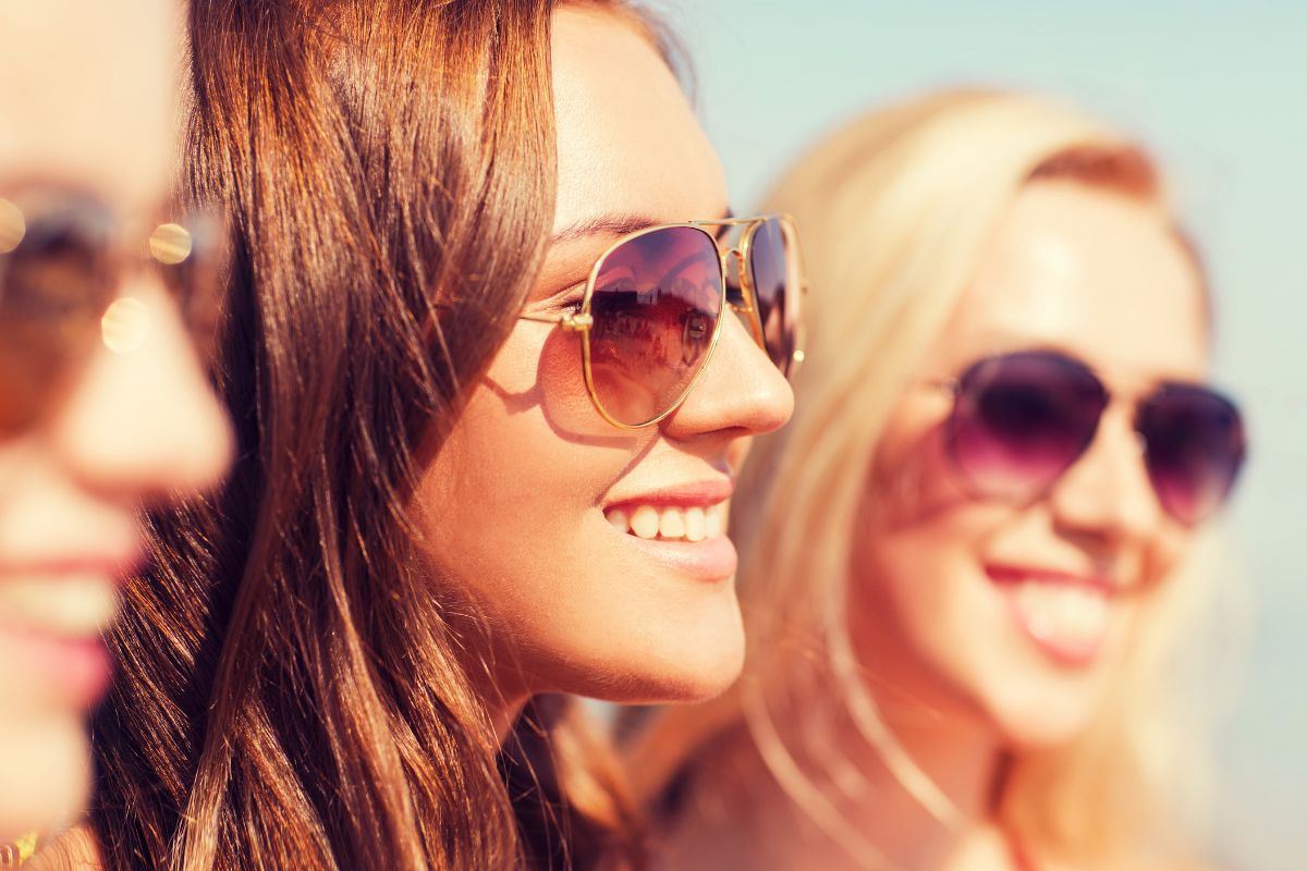 women-in-sunglasses