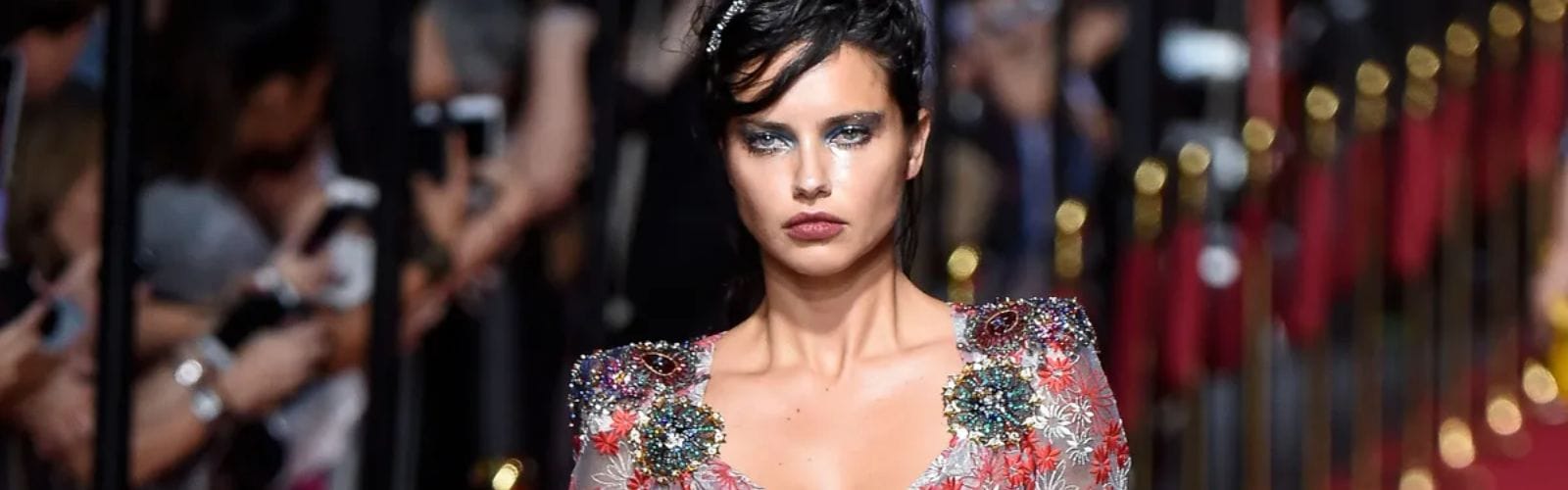 Adriana Lima Glasses Plus Net Worth, Personal Life, Latest Activities & More