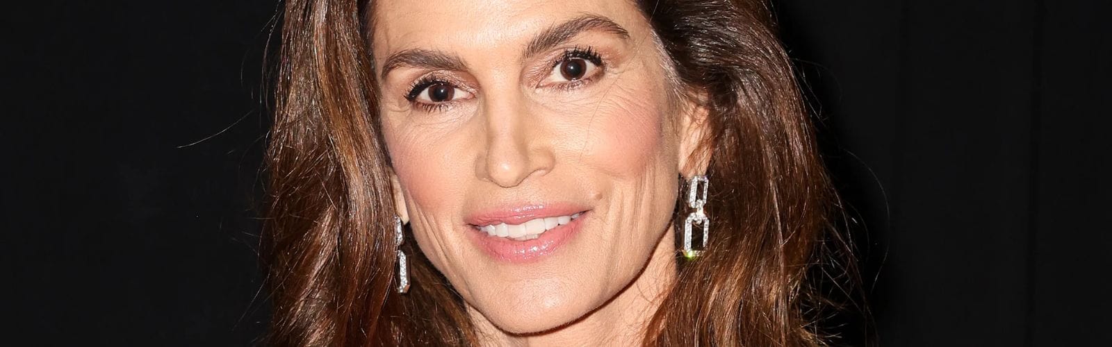 Cindy Crawford Glasses Plus Net Worth, Age, Children & More